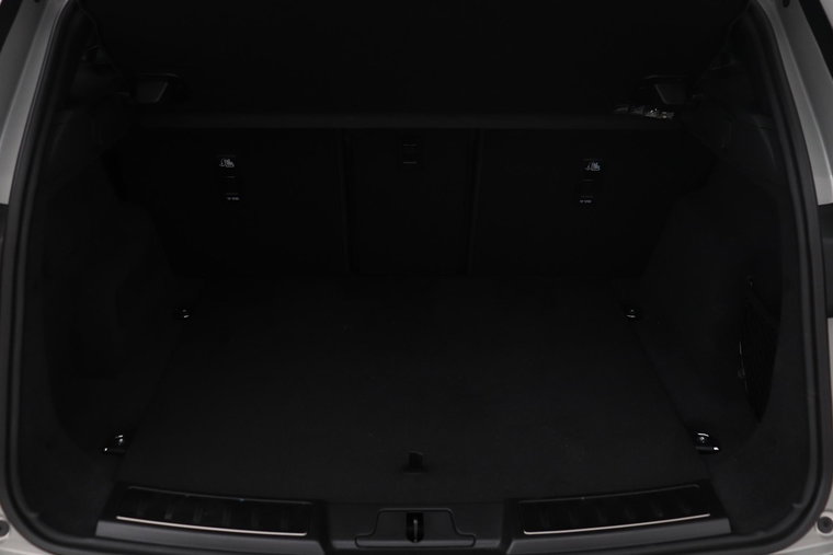 Vehicle Image 56