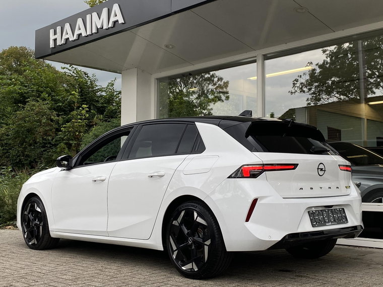 Vehicle Image 28