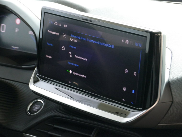 Vehicle Image 38