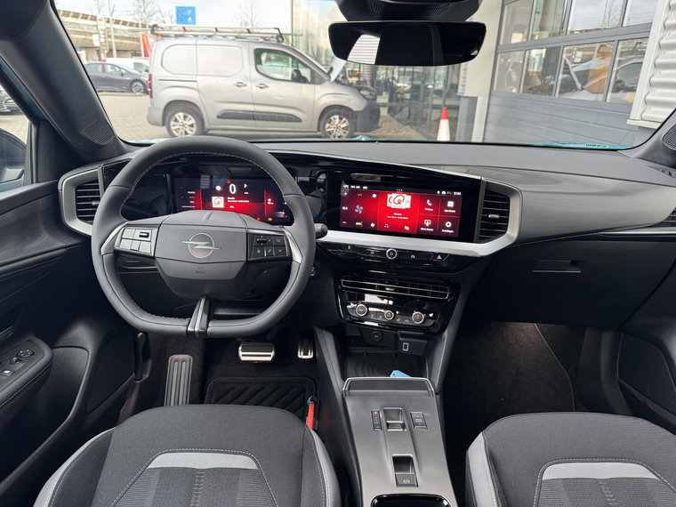 Vehicle Image 24
