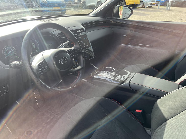 Vehicle Image 18
