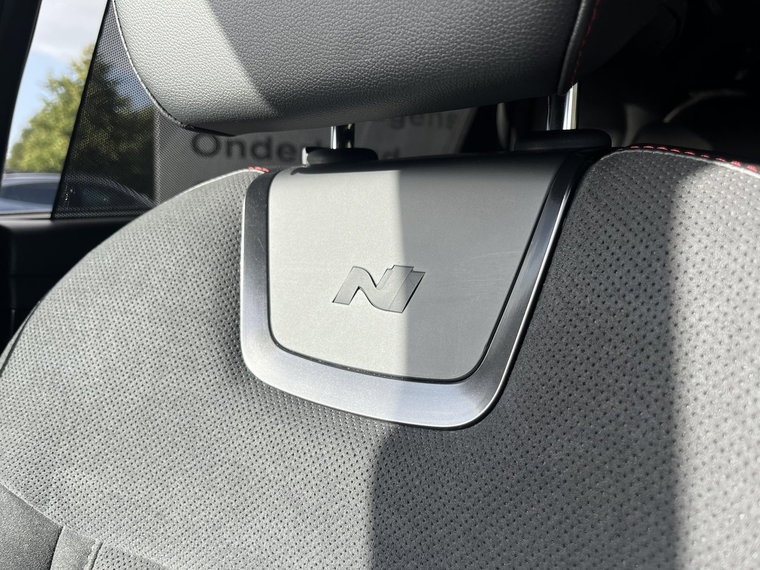 Vehicle Image 40