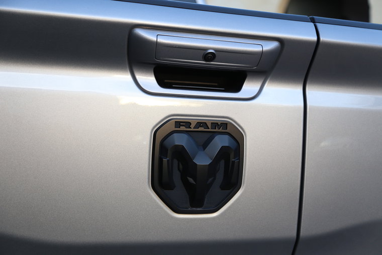 Vehicle Image 40