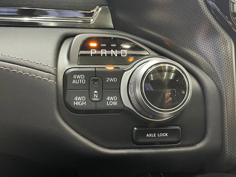 Vehicle Image 26