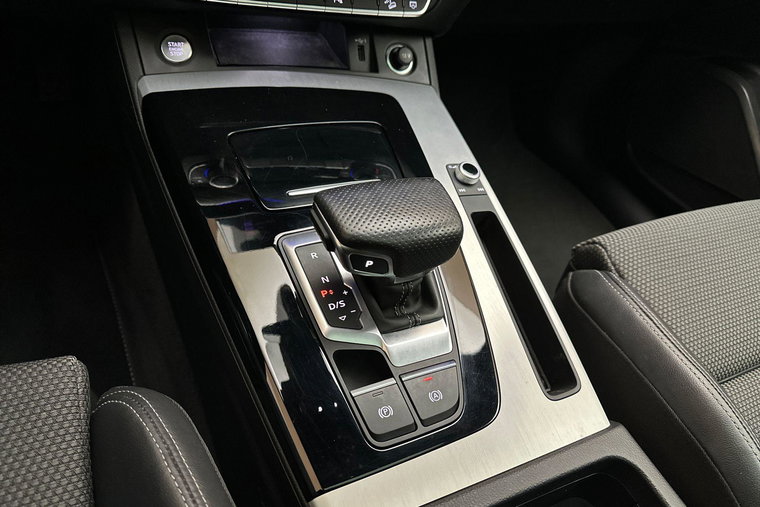 Vehicle Image 39