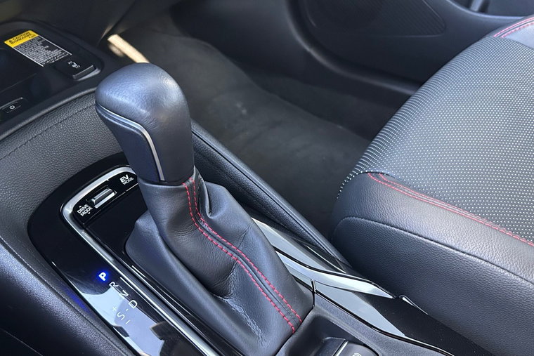 Vehicle Image 13