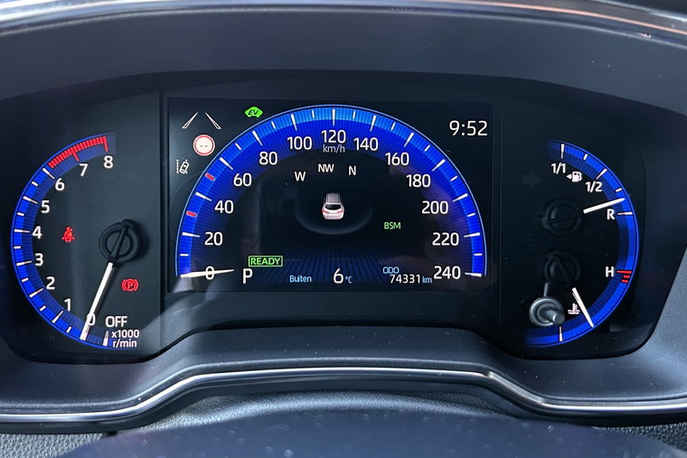 Vehicle Image 9