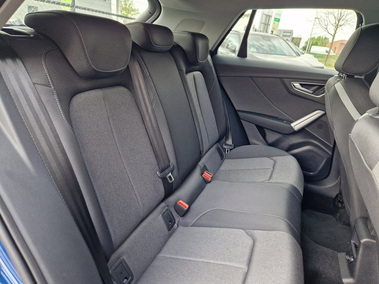 Vehicle Image 15