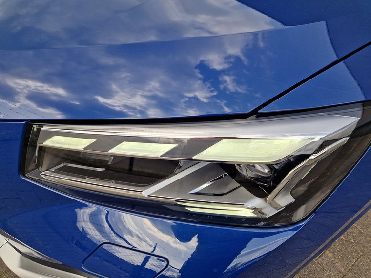 Vehicle Image 38