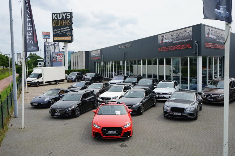 Vehicle Image 7