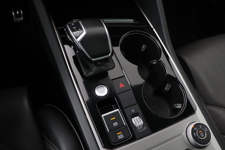 Vehicle Image 35