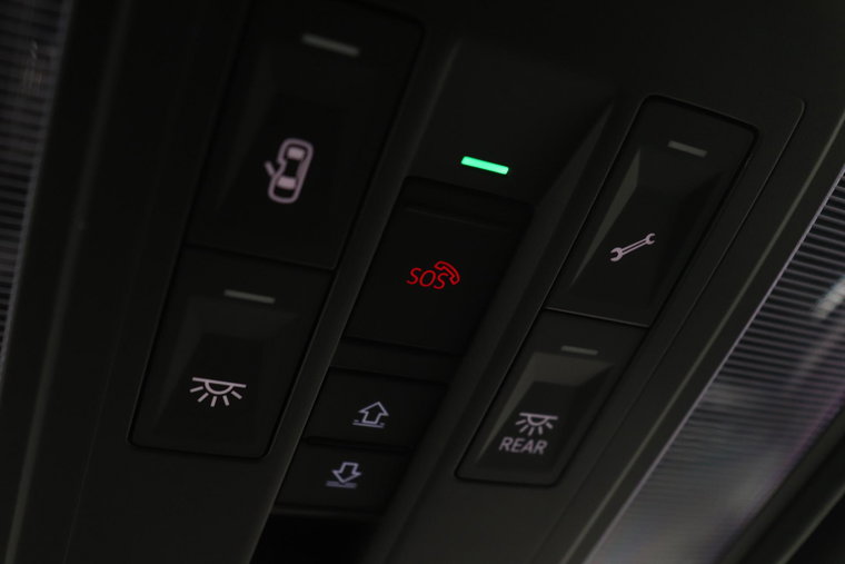 Vehicle Image 38
