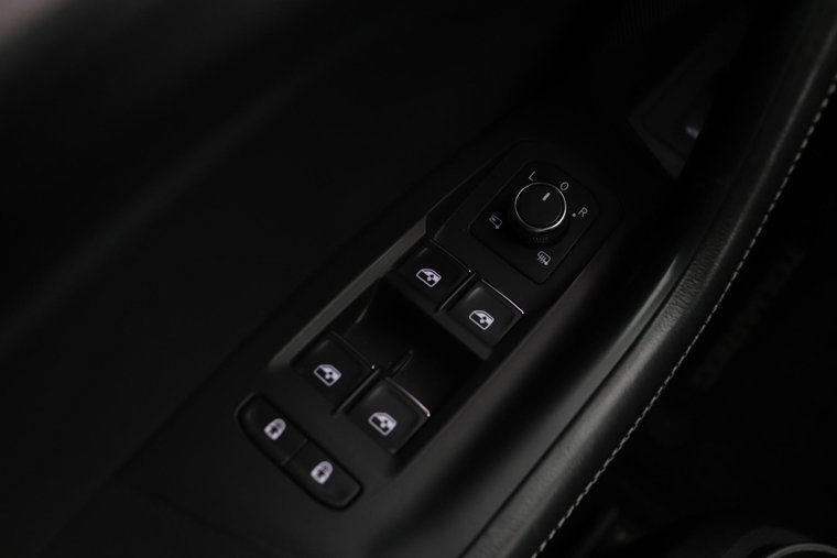 Vehicle Image 46