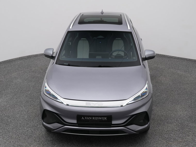 Vehicle Image 26