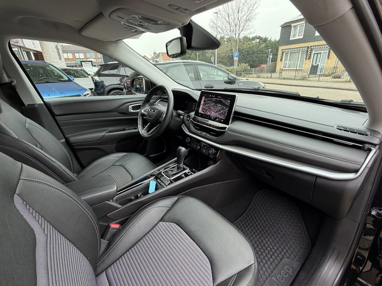 Vehicle Image 39