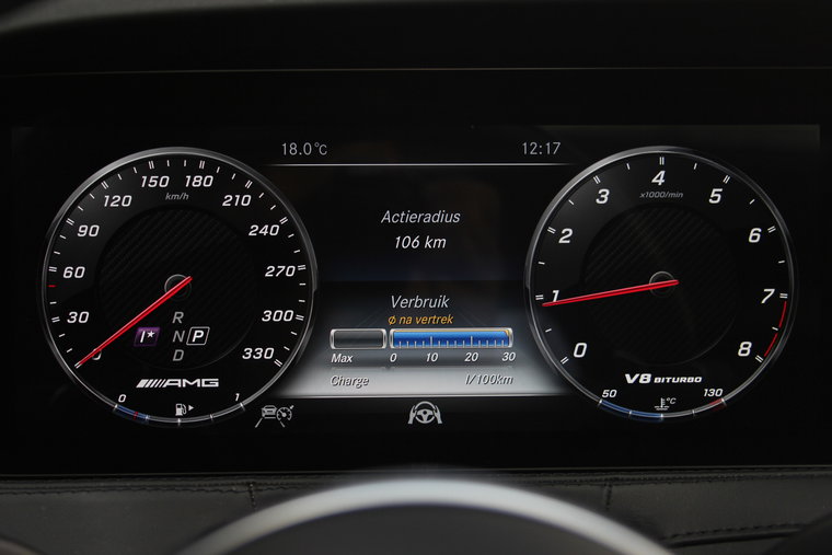 Vehicle Image 32