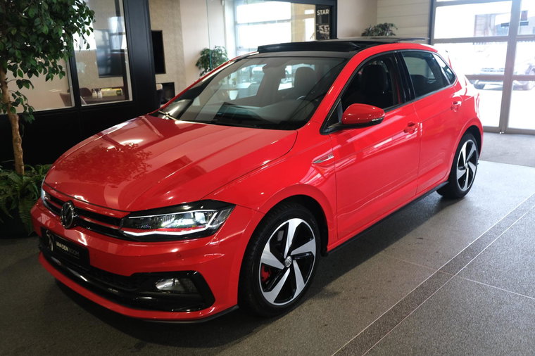 Vehicle Image 10