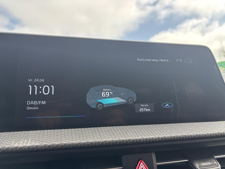 Vehicle Image 17