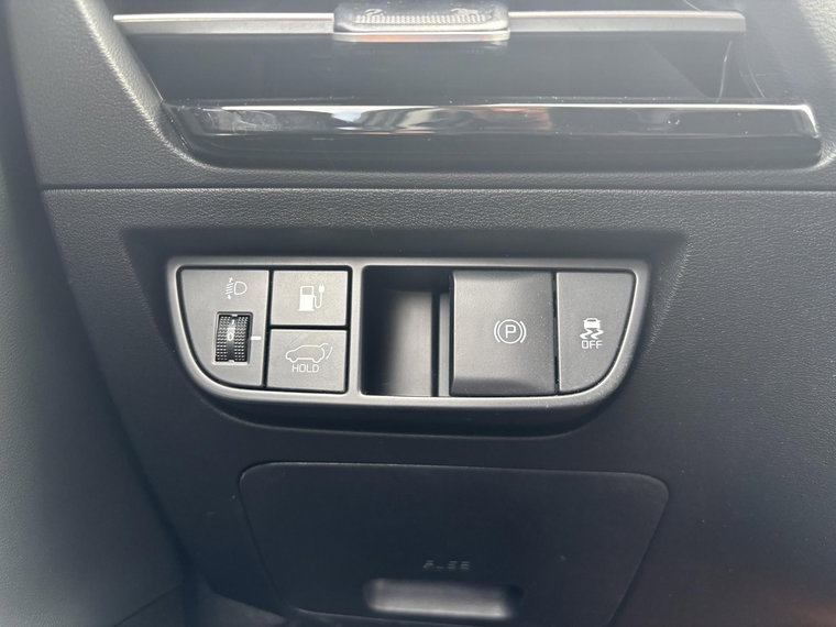 Vehicle Image 26