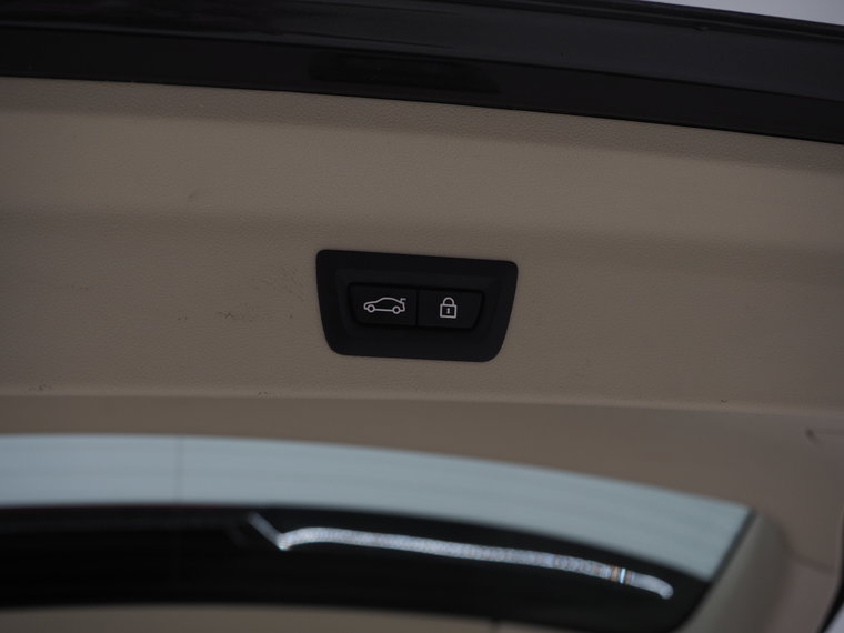 Vehicle Image 39