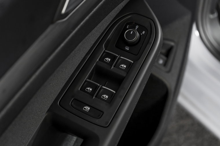 Vehicle Image 60