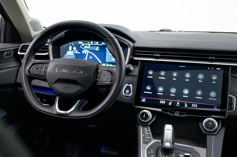 Vehicle Image 7
