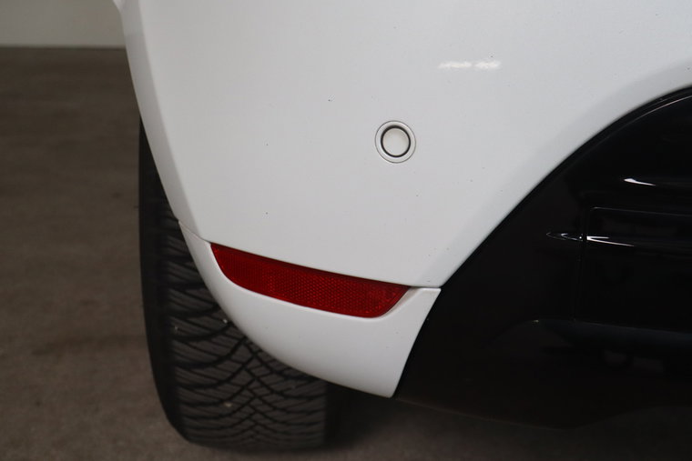Vehicle Image 33