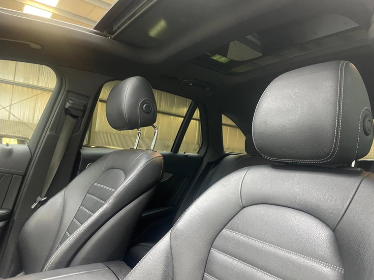 Vehicle Image 33
