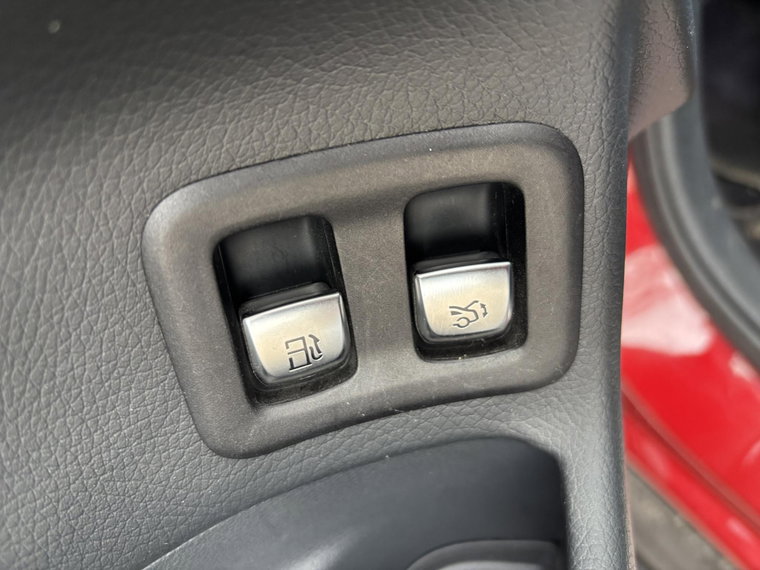 Vehicle Image 27