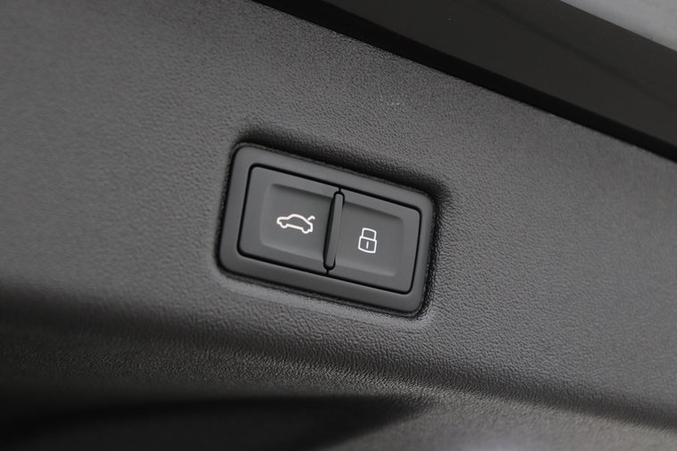 Vehicle Image 53