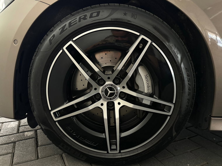 Vehicle Image 24