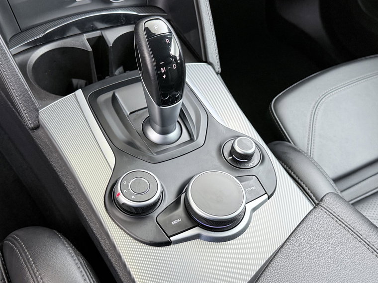 Vehicle Image 40