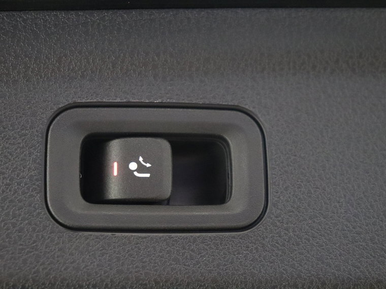 Vehicle Image 46