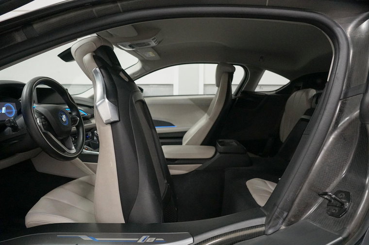 Vehicle Image 36