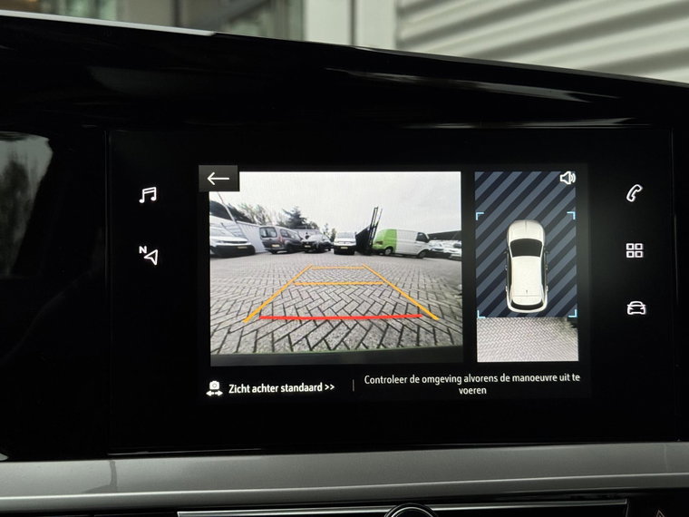 Vehicle Image 36