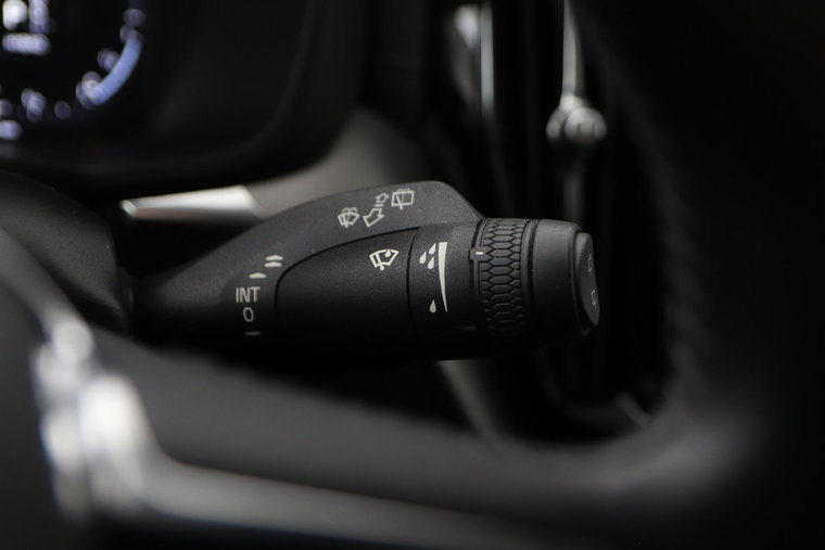 Vehicle Image 39