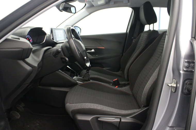 Vehicle Image 19