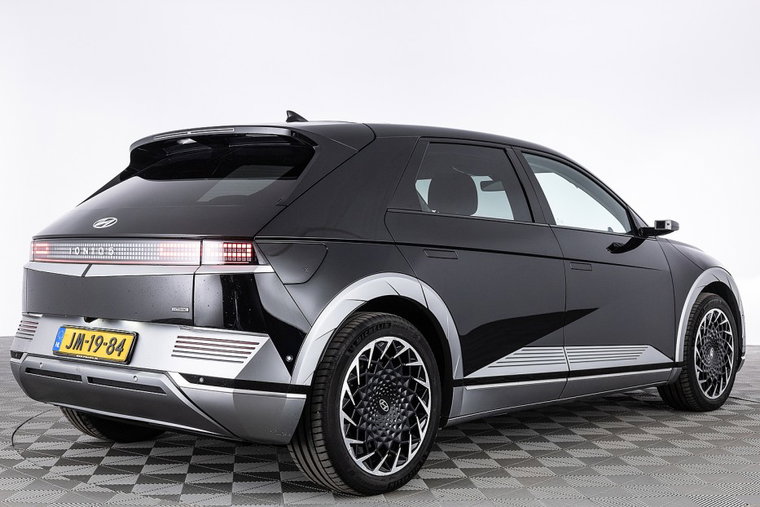 Vehicle Image 50