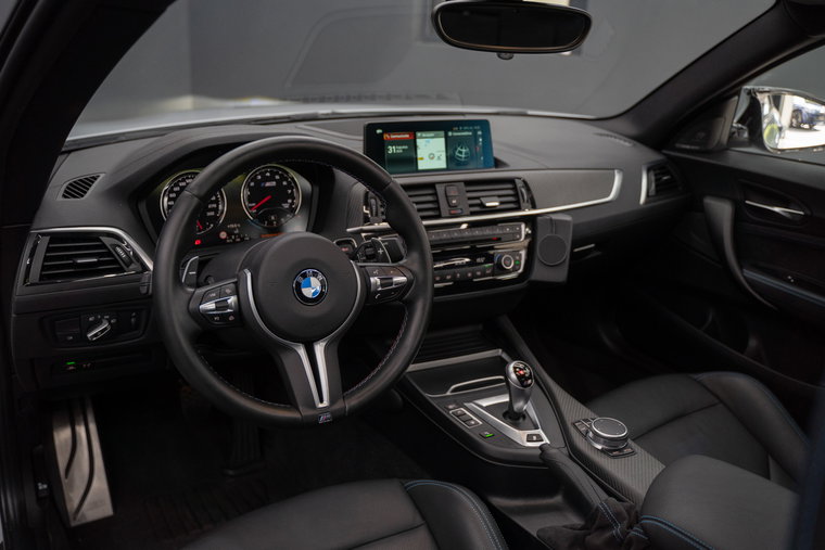 Vehicle Image 19