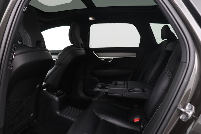 Vehicle Image 48