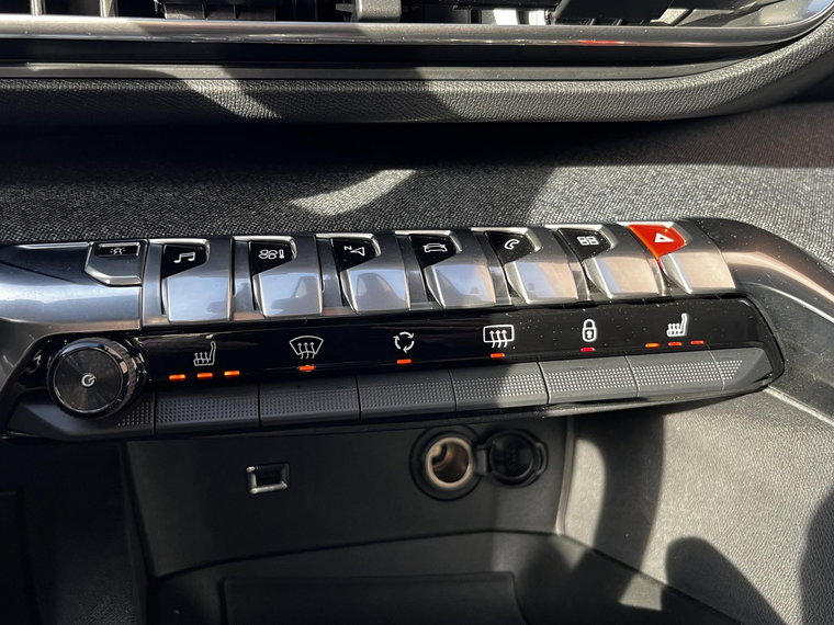 Vehicle Image 34