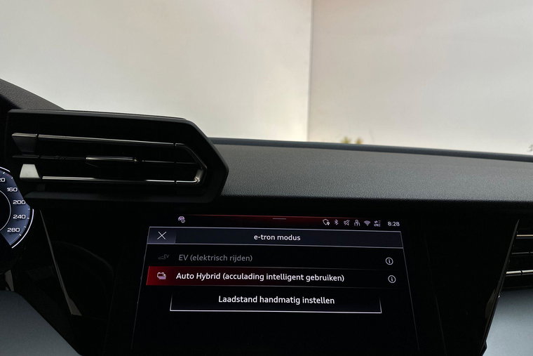 Vehicle Image 33