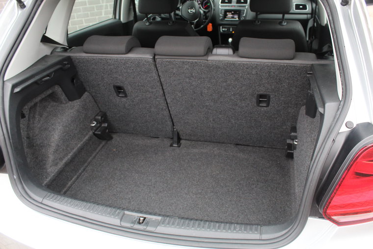 Vehicle Image 25