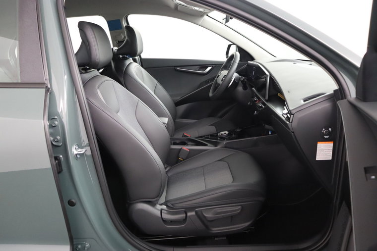 Vehicle Image 33