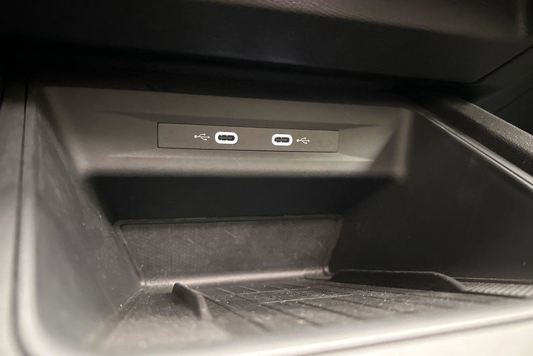 Vehicle Image 19
