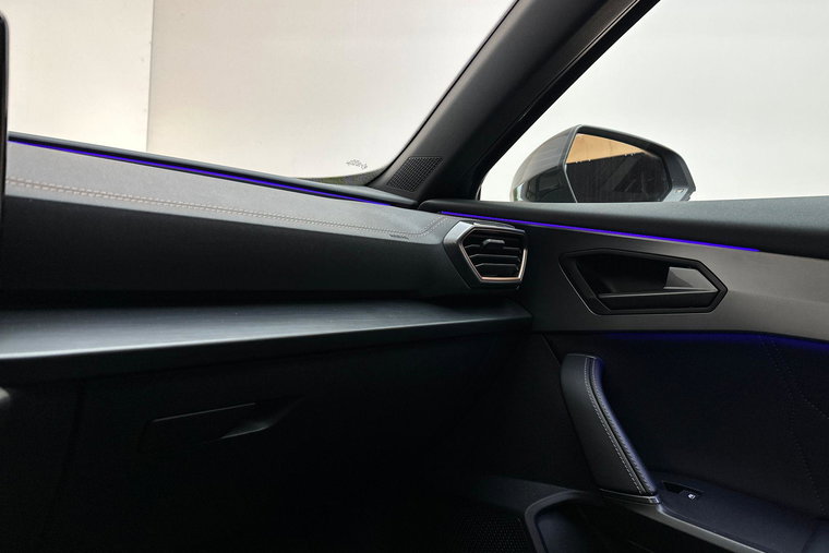 Vehicle Image 38