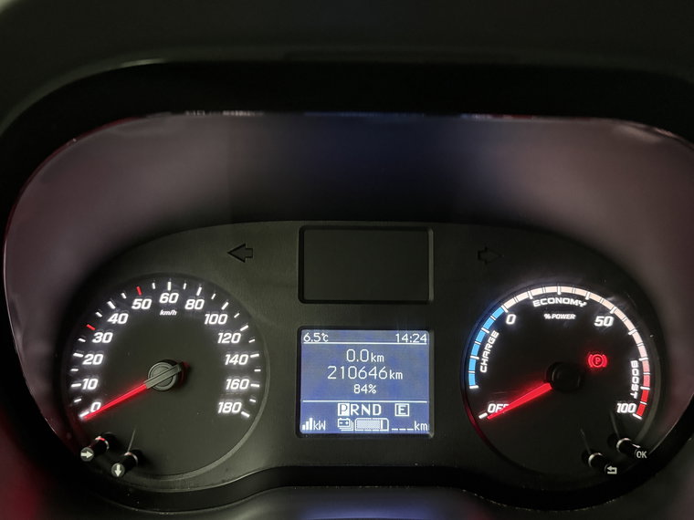 Vehicle Image 14