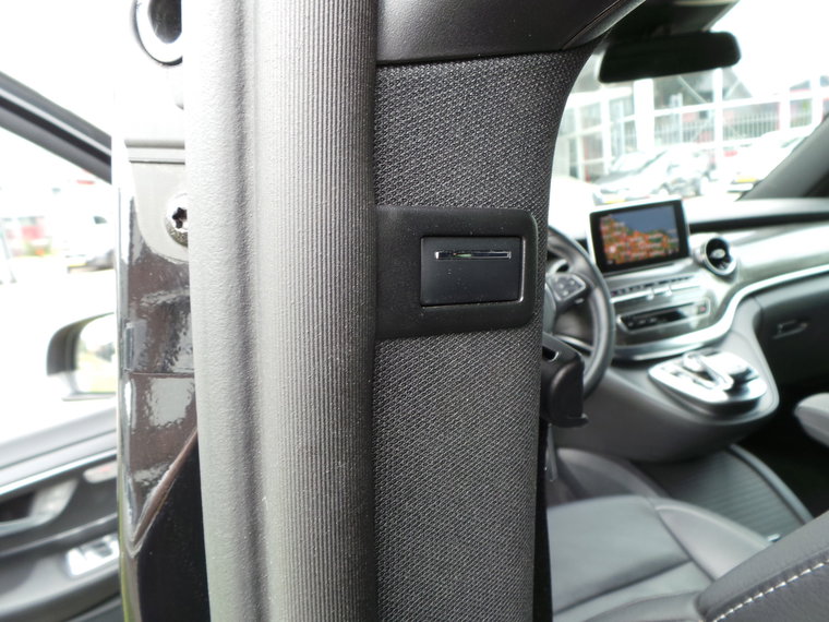 Vehicle Image 33