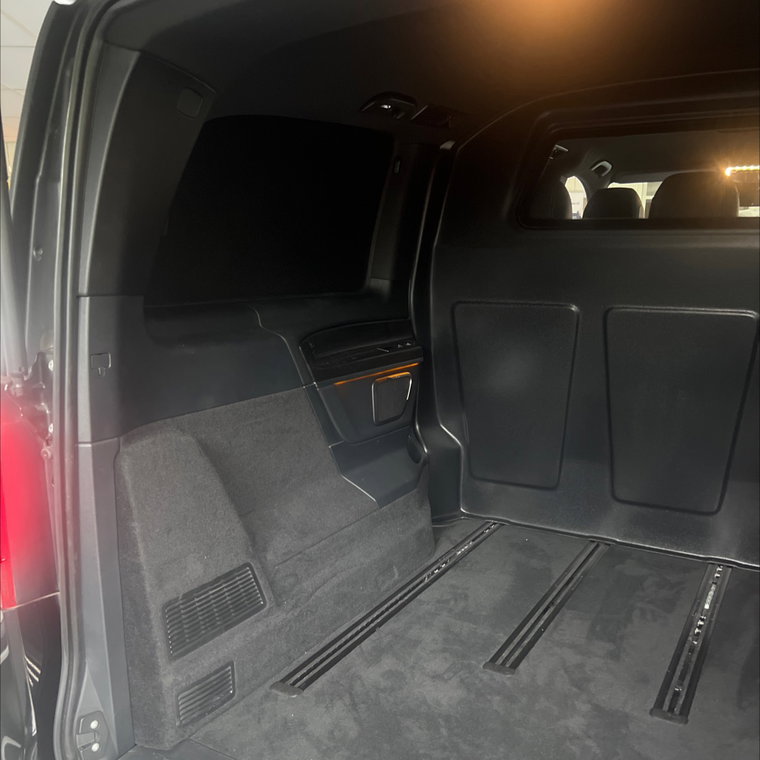 Vehicle Image 38