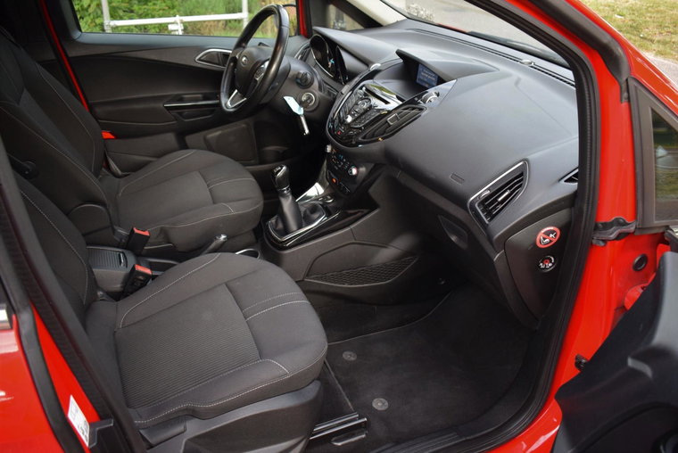 Vehicle Image 12